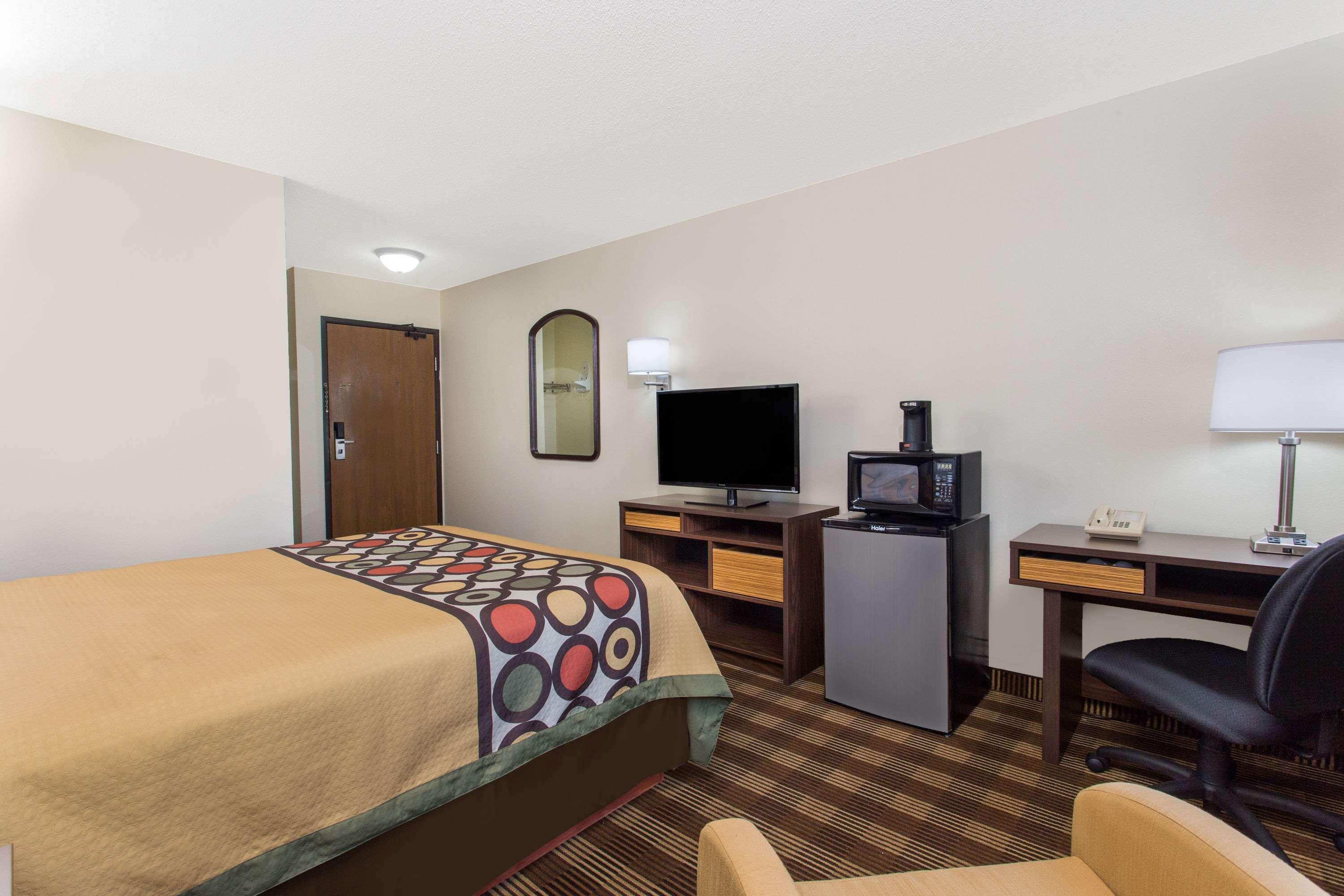 Motel Super 8 By Wyndham Eau Claire I-94 Esterno foto