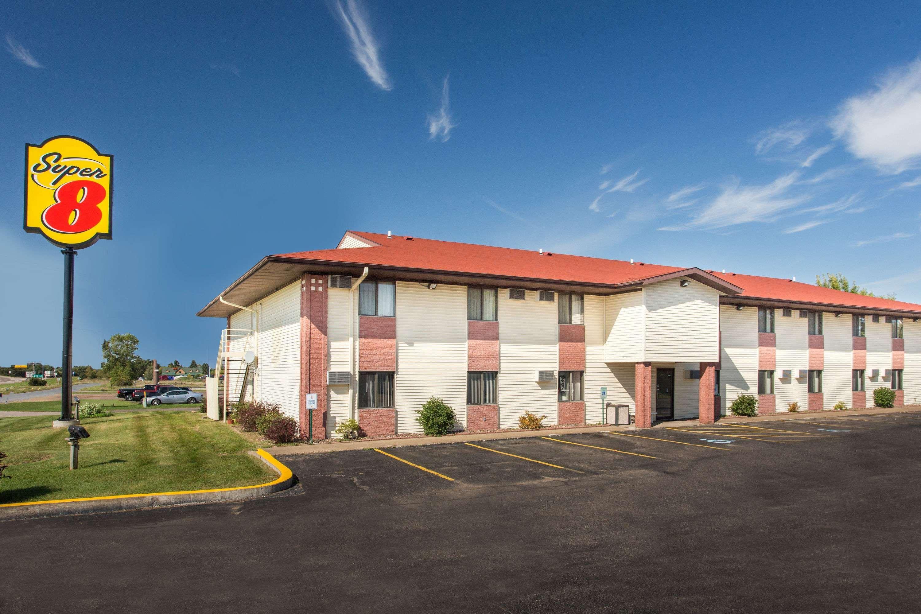 Motel Super 8 By Wyndham Eau Claire I-94 Esterno foto