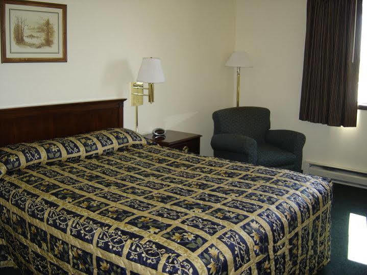 Motel Super 8 By Wyndham Eau Claire I-94 Esterno foto